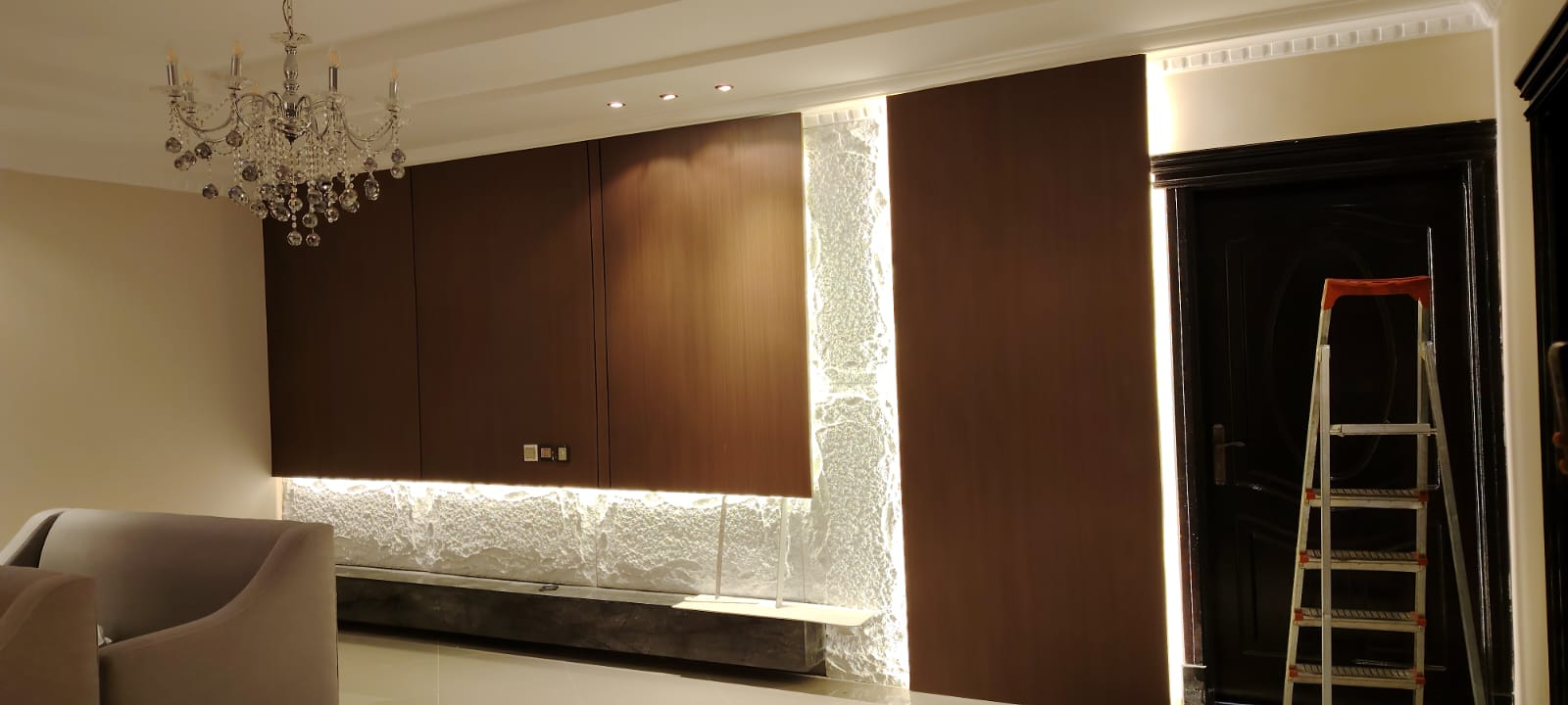 عمل جديد لـ الديكورات الداخليه والخارجيه 